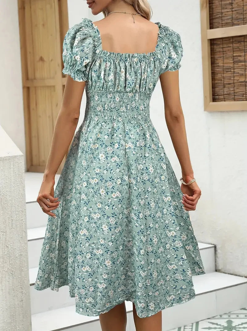 Vintage floral dress with fluffy cuffs